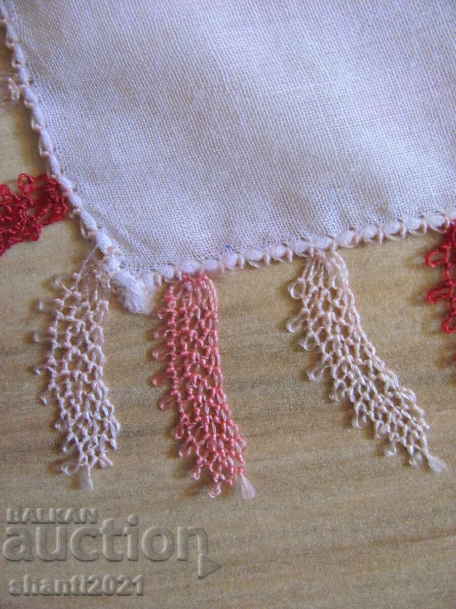Delivery of Headscarf for folk costume, white with lace, 80x80cm Delivery of Headscarf for folk costume, white with lace, 80x80cm