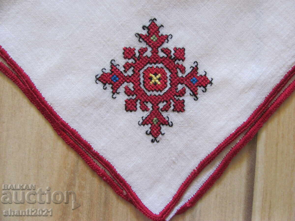 Table runner with napkins, hand-embroidered - Shopski motifs - 5
