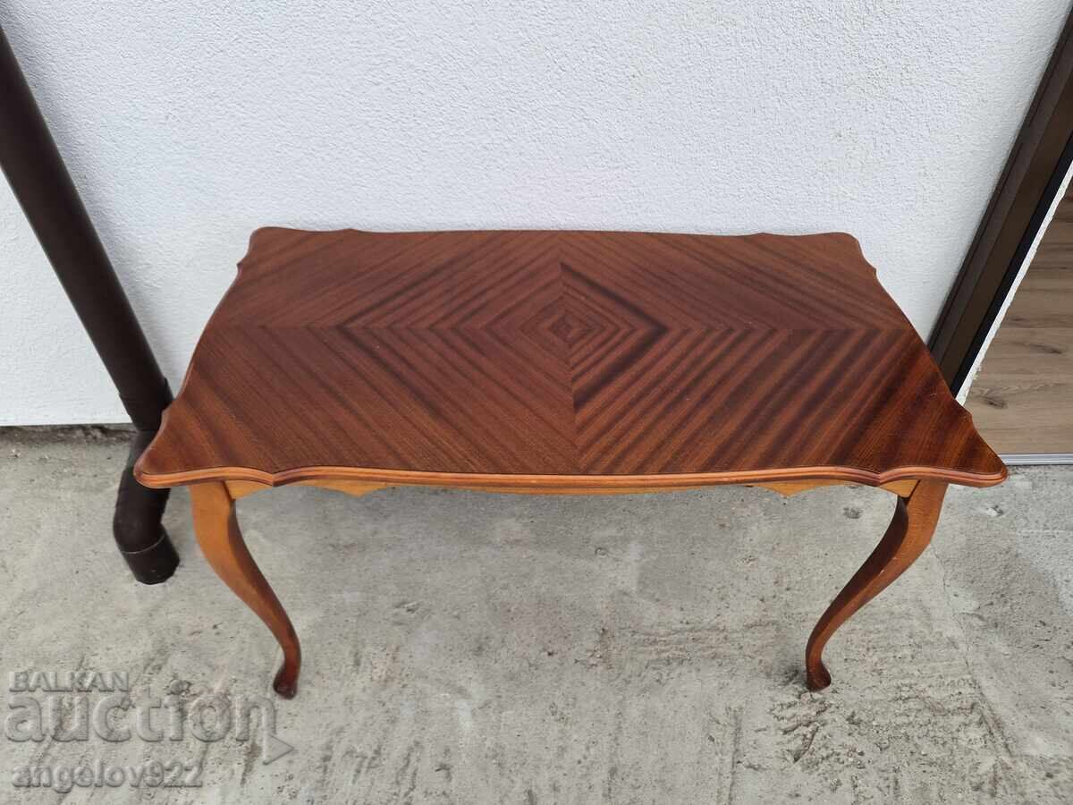 Licitație Masă de cafea vintage frumoasă din lemn masiv!!!
