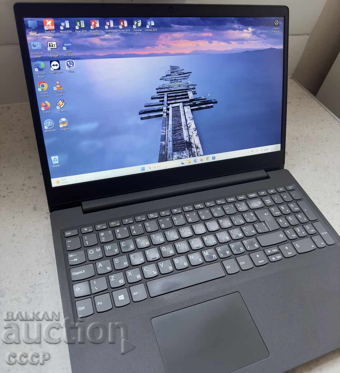 Perfect! Intel i5 / 8 RAM / 128 SSD + 500 HDD Lenovo