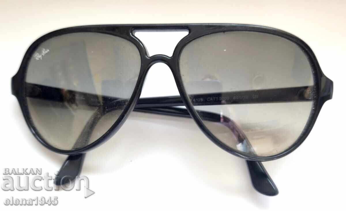 Слънчеви очила , модел Ray-Ban Слънчеви очила , модел Ray-Ban