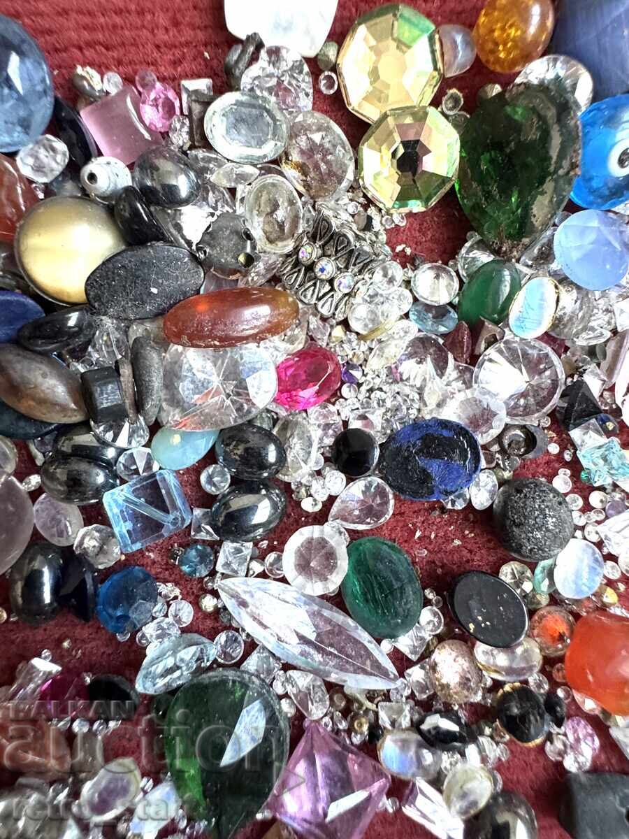 Stones removed from jewelry, for spares or restoration - 5