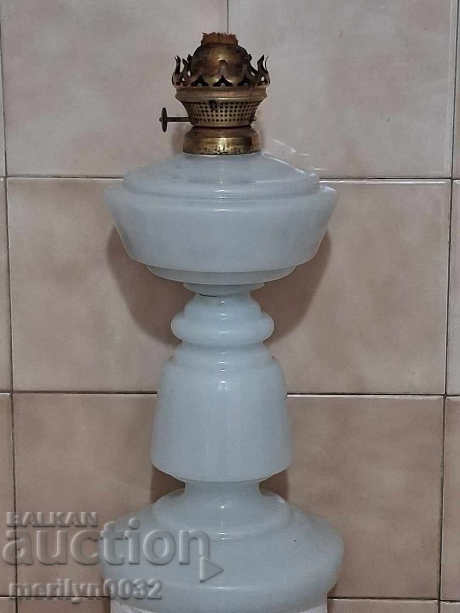 Livrarea Lampă veche cu gaz, bază din sticlă albă, ORIGINALĂ Livrarea Lampă veche cu gaz, bază din sticlă albă, ORIGINALĂ