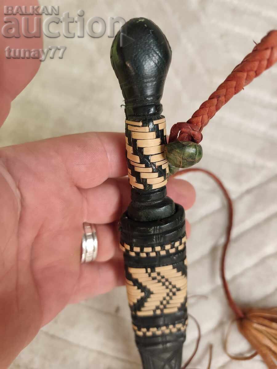 pumnal african tradițional, cel mai des asociat cu cultura cu preț € 36.00 | 70.41 BGN