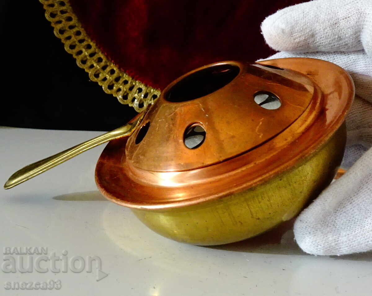 Delivery of German copper spirit stove, hot plate