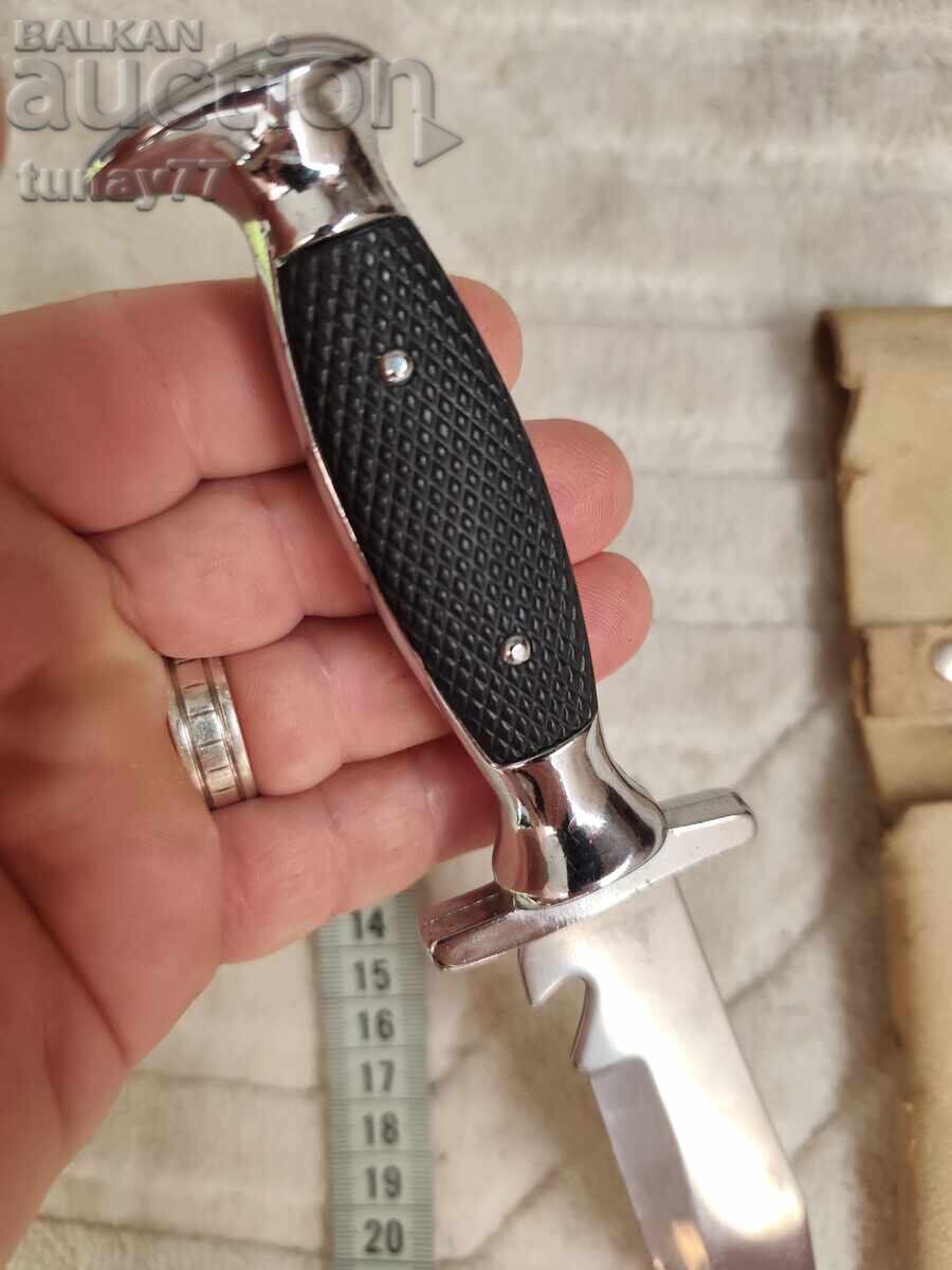 Cuțit clasic spaniol de vânătoare și turism cu teacă din piele cu preț € 0.01 | 0.02 BGN