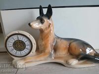 Ceas de șemineu vintage din ceramică în formă de câine – Germania de Vest