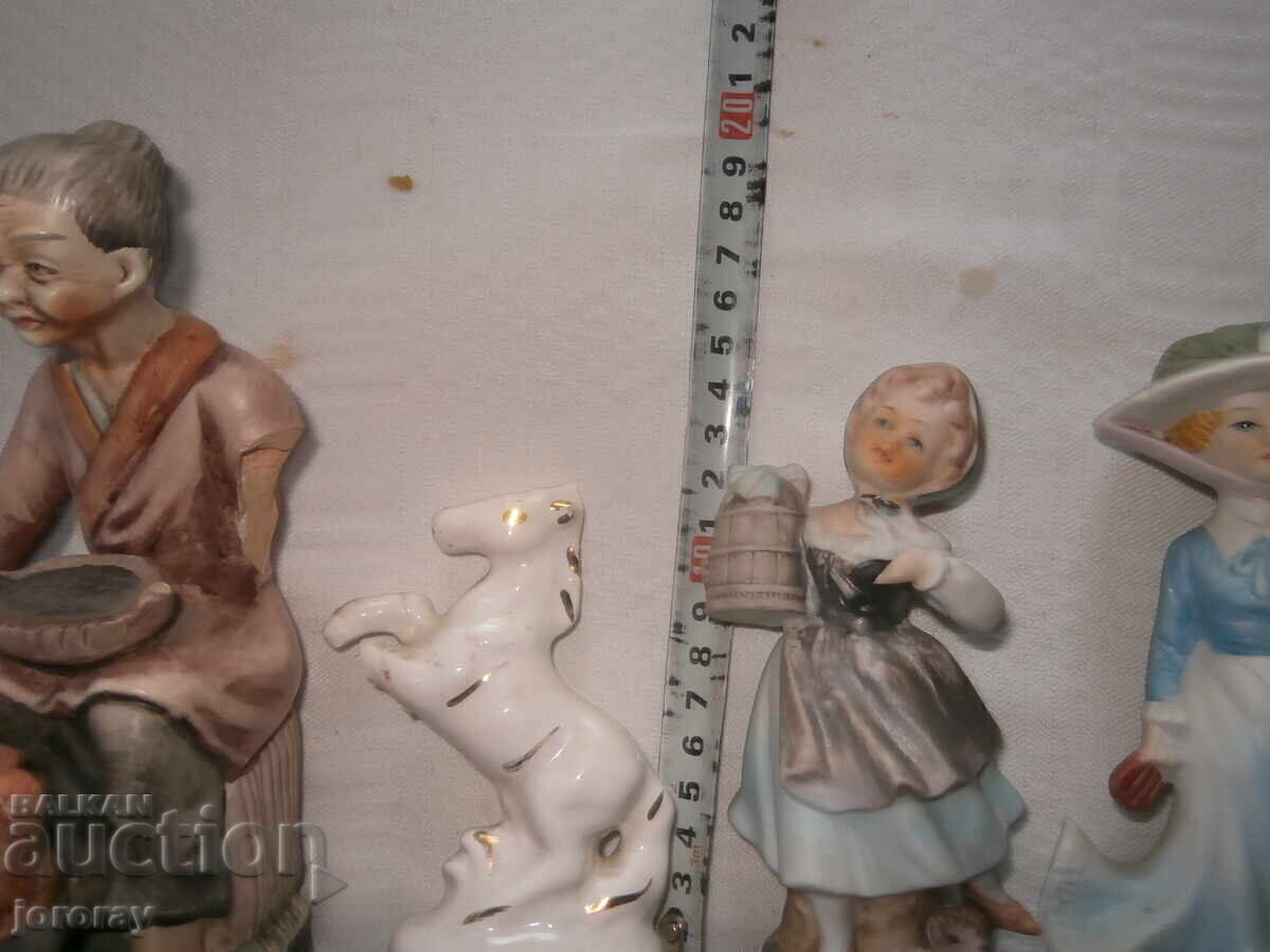 5 buc. figurine cu preț € 8.00 | 15.65 BGN