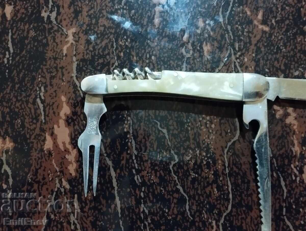 Vechi briceag de buzunar din satul Bukovets
