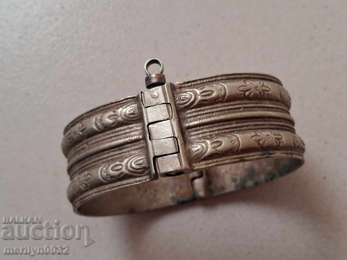 Revival silver bracelet with silver pin ornament jewelry costume