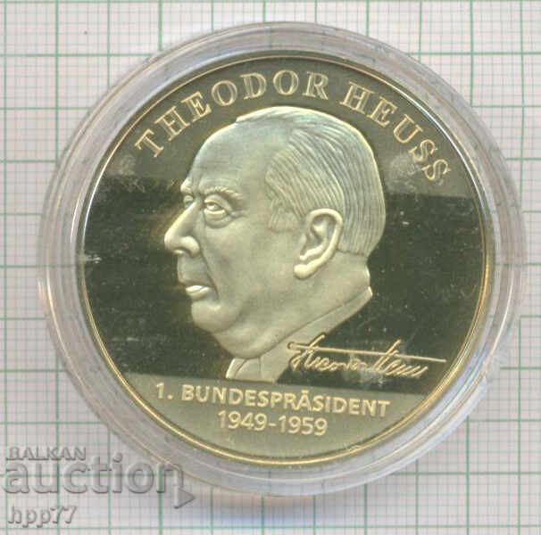 moneda 44