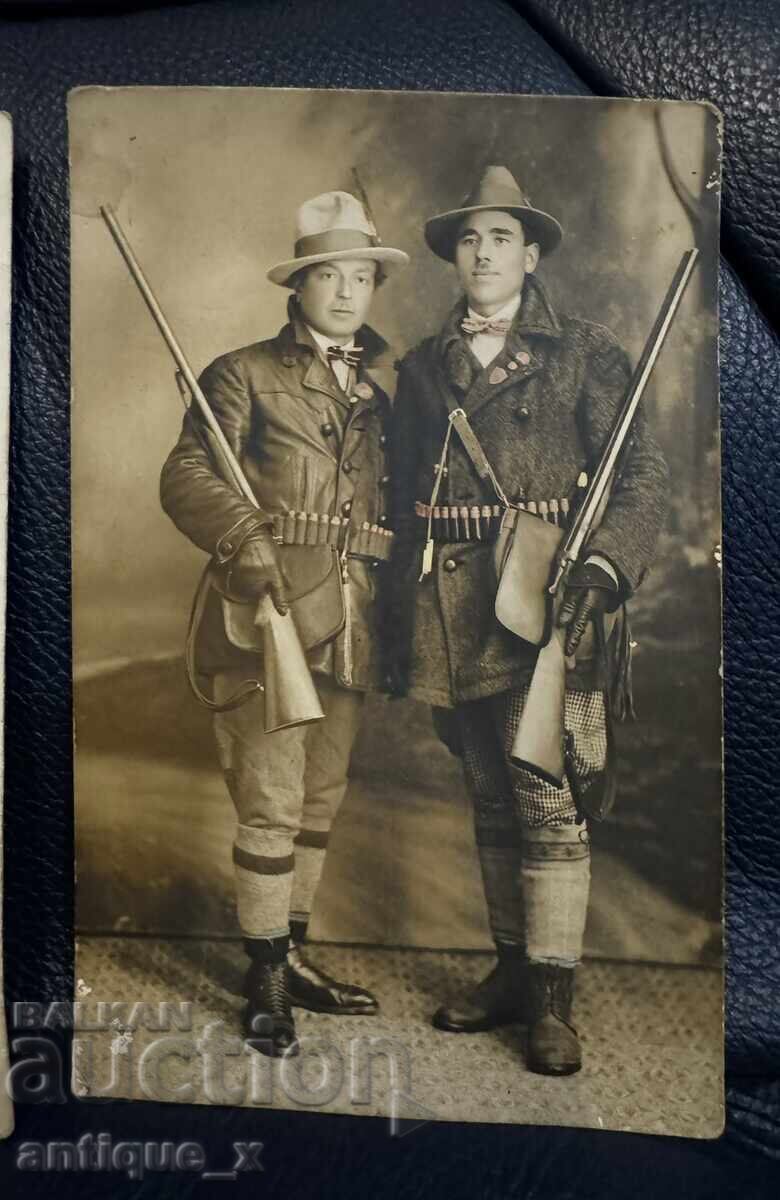 Аукцион Две царски ловни фотографии - Фото Горна Оряховица
