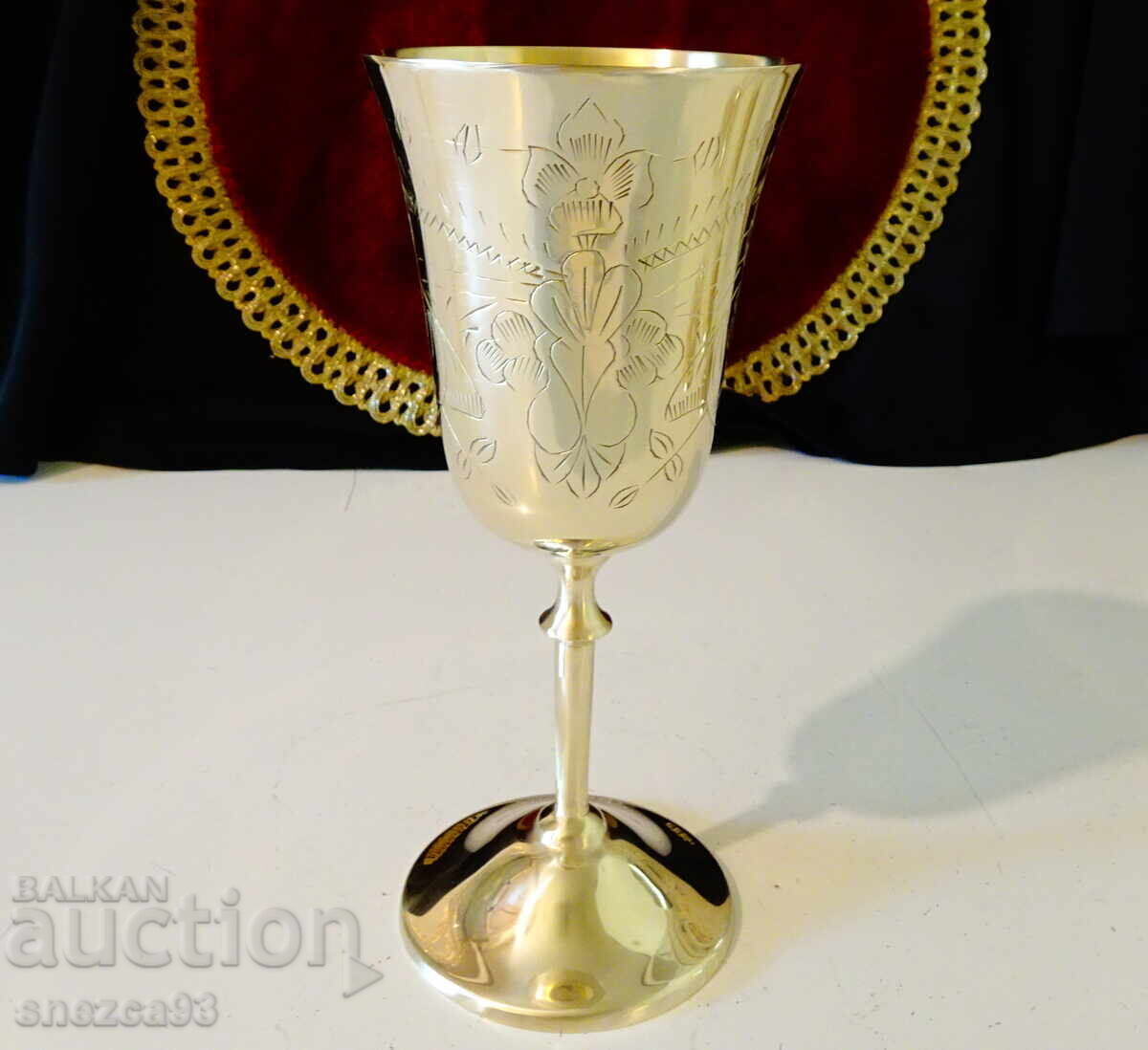Pahar de vin feeric din bronz, Iris, placat cu aur cu preț € 64.99 | 127.11 BGN