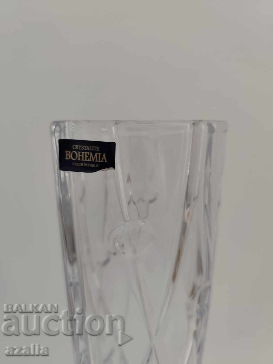 Auction  Labyrint Vase 30.5 cm, Bohemia Crystalite Czech Republic