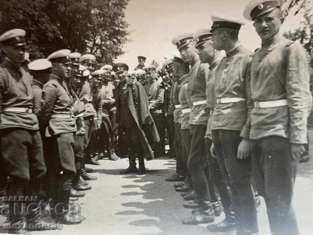 Auction Commanders Soldiers 9 old photos Auction Commanders Soldiers 9 old photos
