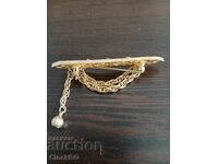 Brooch not tested