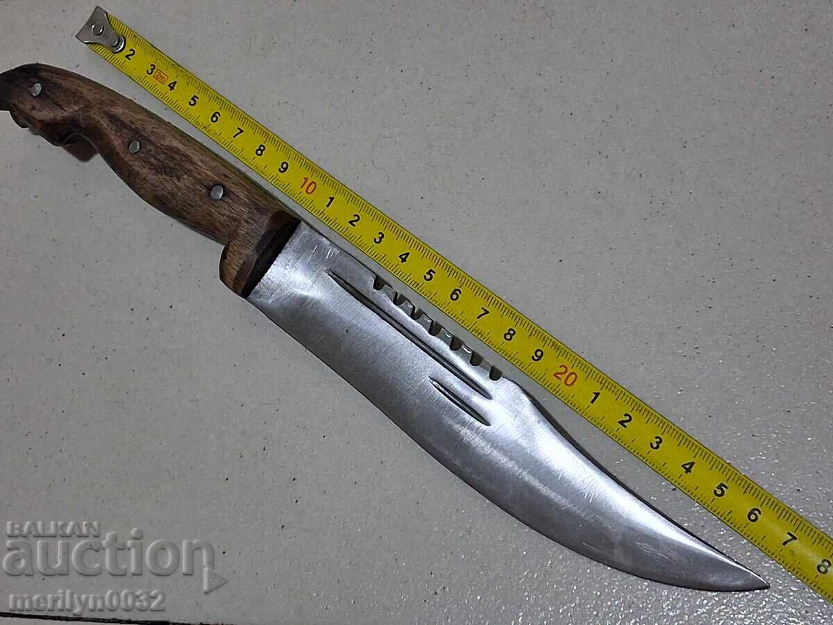 Delivery of Old knife without handle