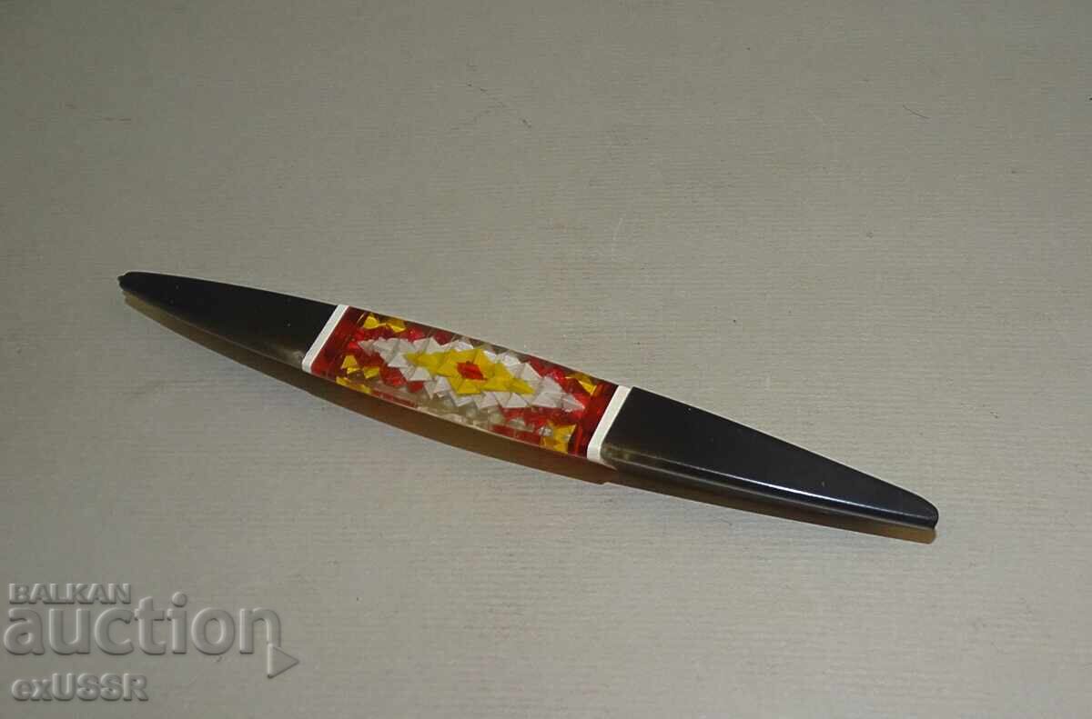 Delivery of Vintage plexiglass pen ballpoint pen No. 2