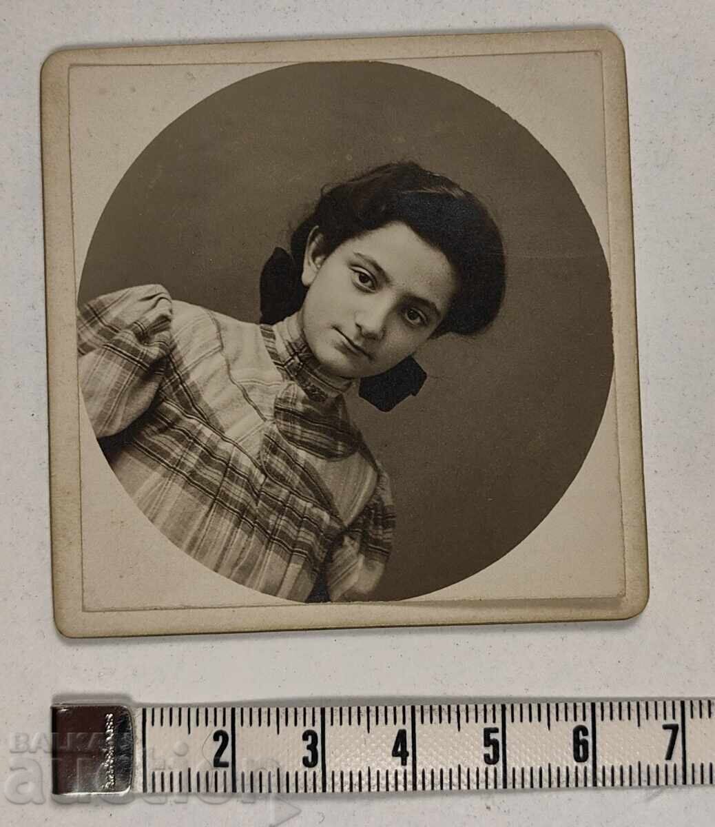 FOTOGRAFIE VECHE FETIȚĂ RAINA PE CARTON