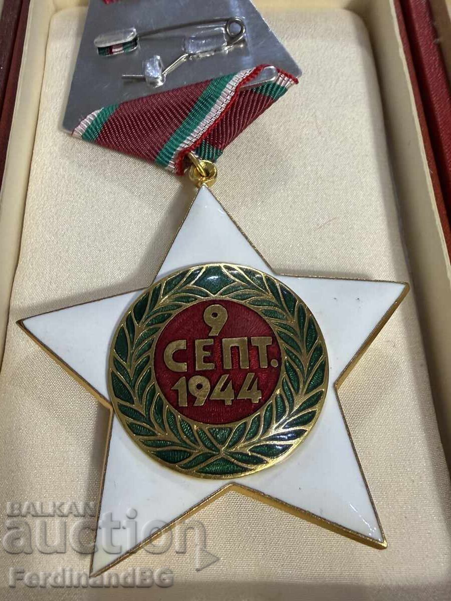 Order of September 9, 1944, 1st and 2nd class with box - 6