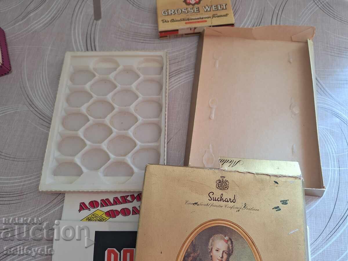 ✅CUTII VECHI DE BOMBOANE, ȚIGĂRI, FOLIE DE ALUMINIU❗ cu preț € 4.00 | 7.82 BGN ✅CUTII VECHI DE BOMBOANE, ȚIGĂRI, FOLIE DE ALUMINIU❗ cu preț € 4.00 | 7.82 BGN