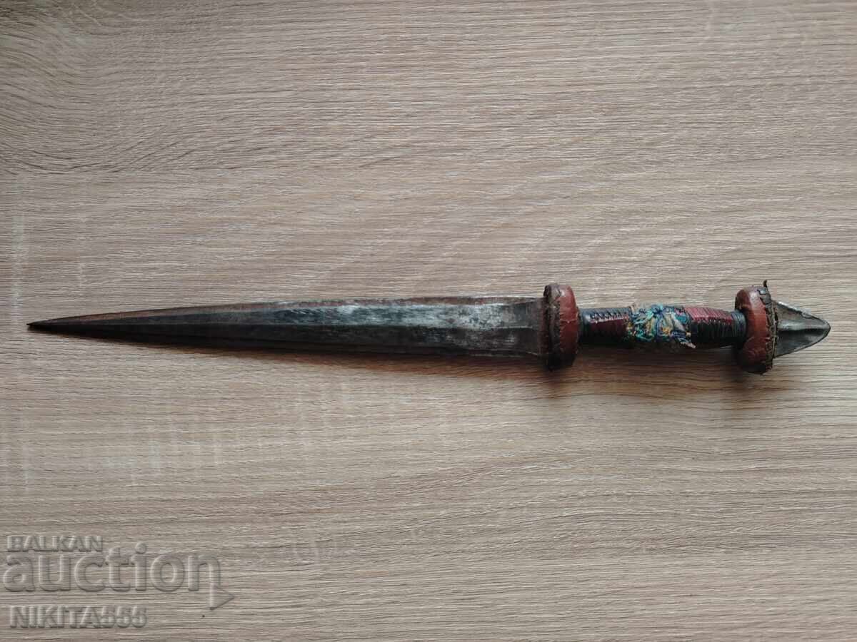Old TUAREG dagger with price € 150.00 | 293.38 BGN