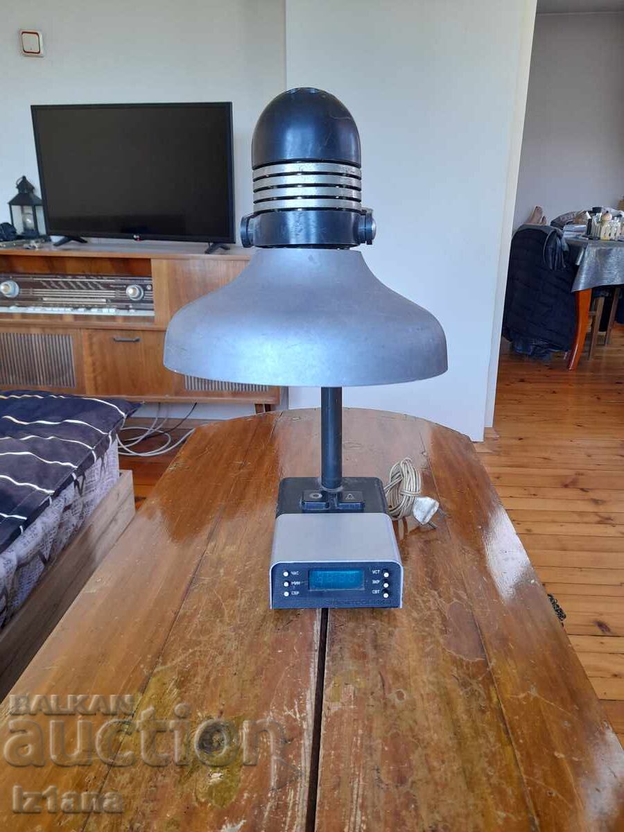Lampă veche, ceas Electronice