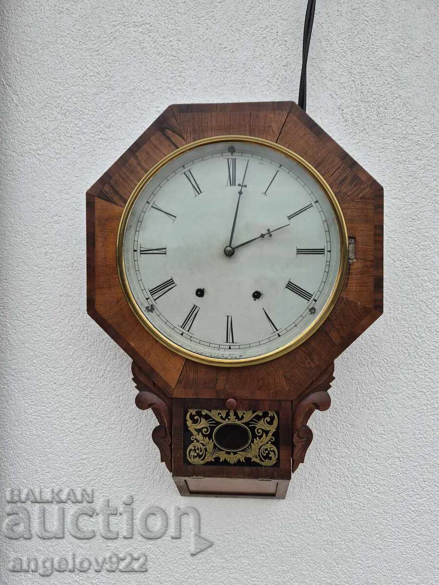 Αμερικανικό επιτοίχιο ρολόι BRASS CLOCK σε λειτουργία με τιμή € 0.01 | 0.02 BGN