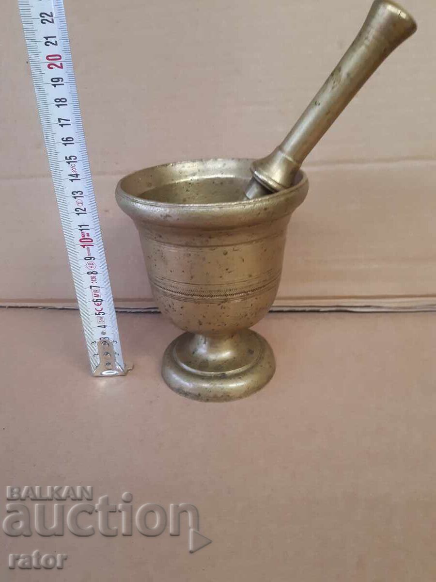 Vechi mojar mare din bronz, mojar cu preț € 24.00 | 46.94 BGN