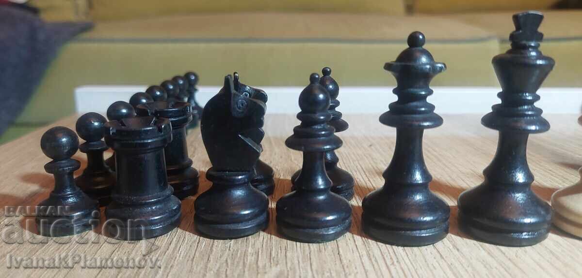 Δημοπρασία Ξύλινα σκάκια Δυτικής Γερμανίας με ξύλινο κουτί