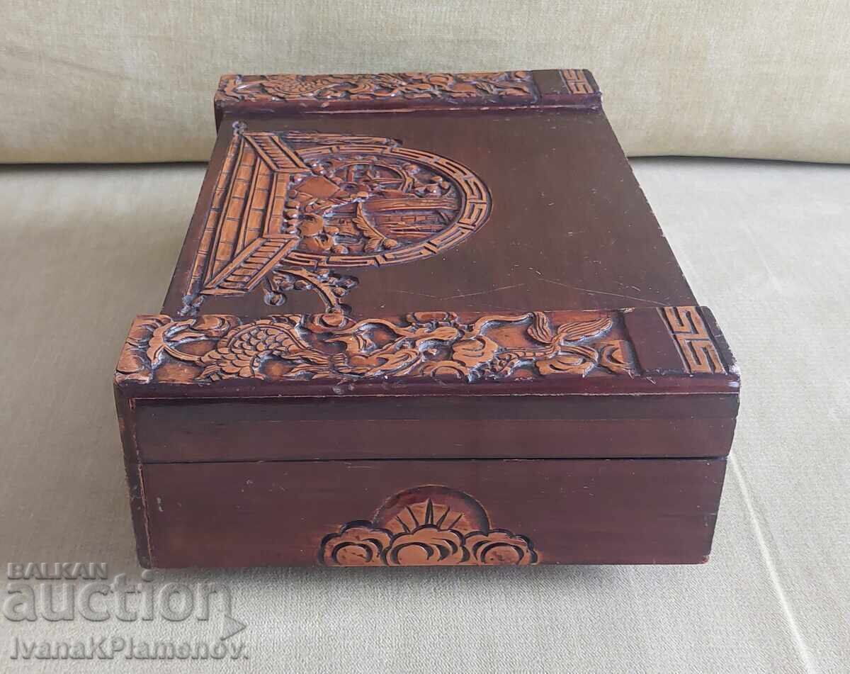 Woodcarved vintage jewelry box for connoisseurs - 6