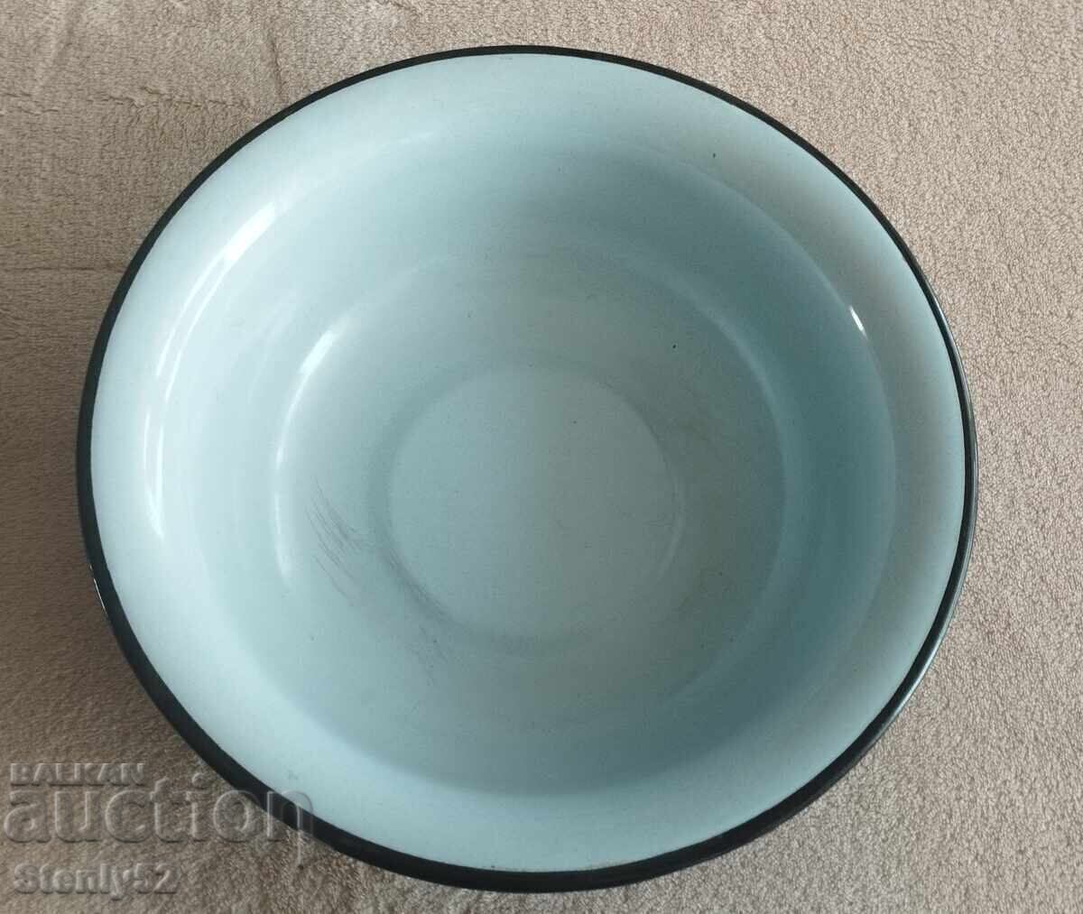 Large vintage enameled bowl USSR with price € 10.00 | 19.56 BGN Large vintage enameled bowl USSR with price € 10.00 | 19.56 BGN