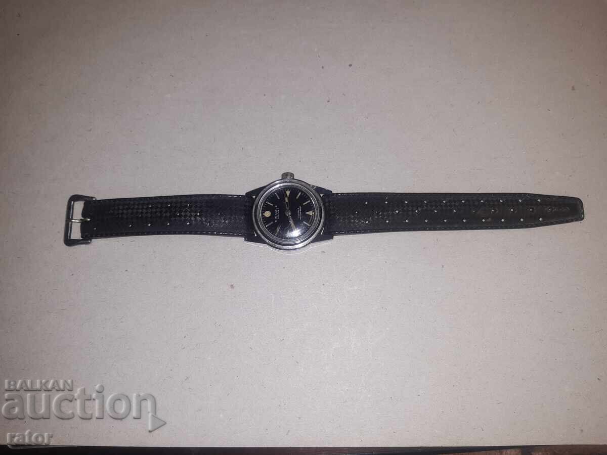 KIENZLE wristwatch with a Swiss strap