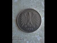 5 Marks 1988 letter D