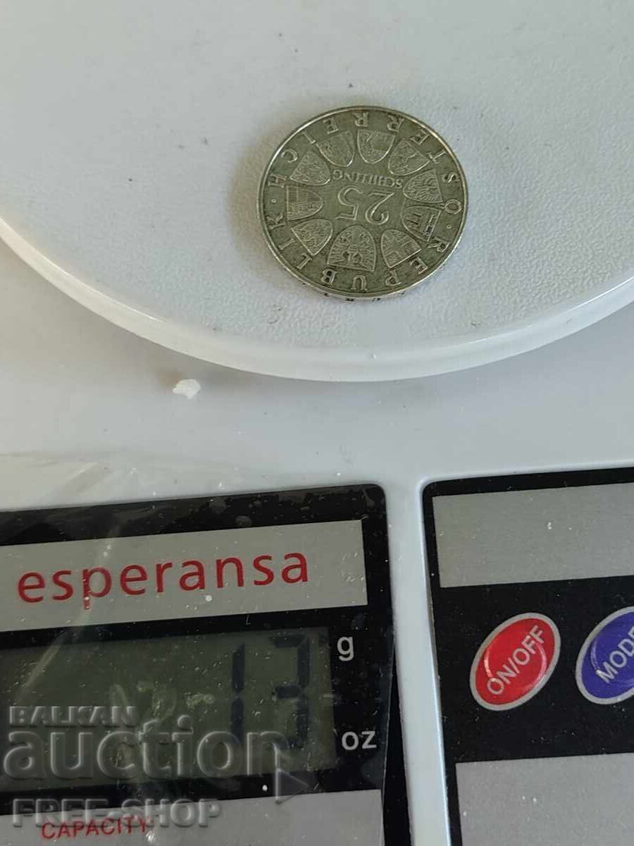 Licitație O monedă de argint