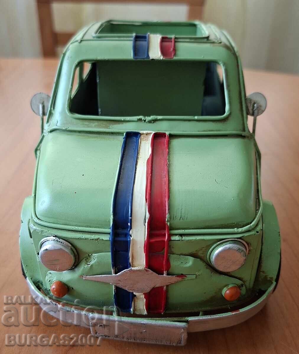 Licitație Jucărie veche din tablă, FIAT 500