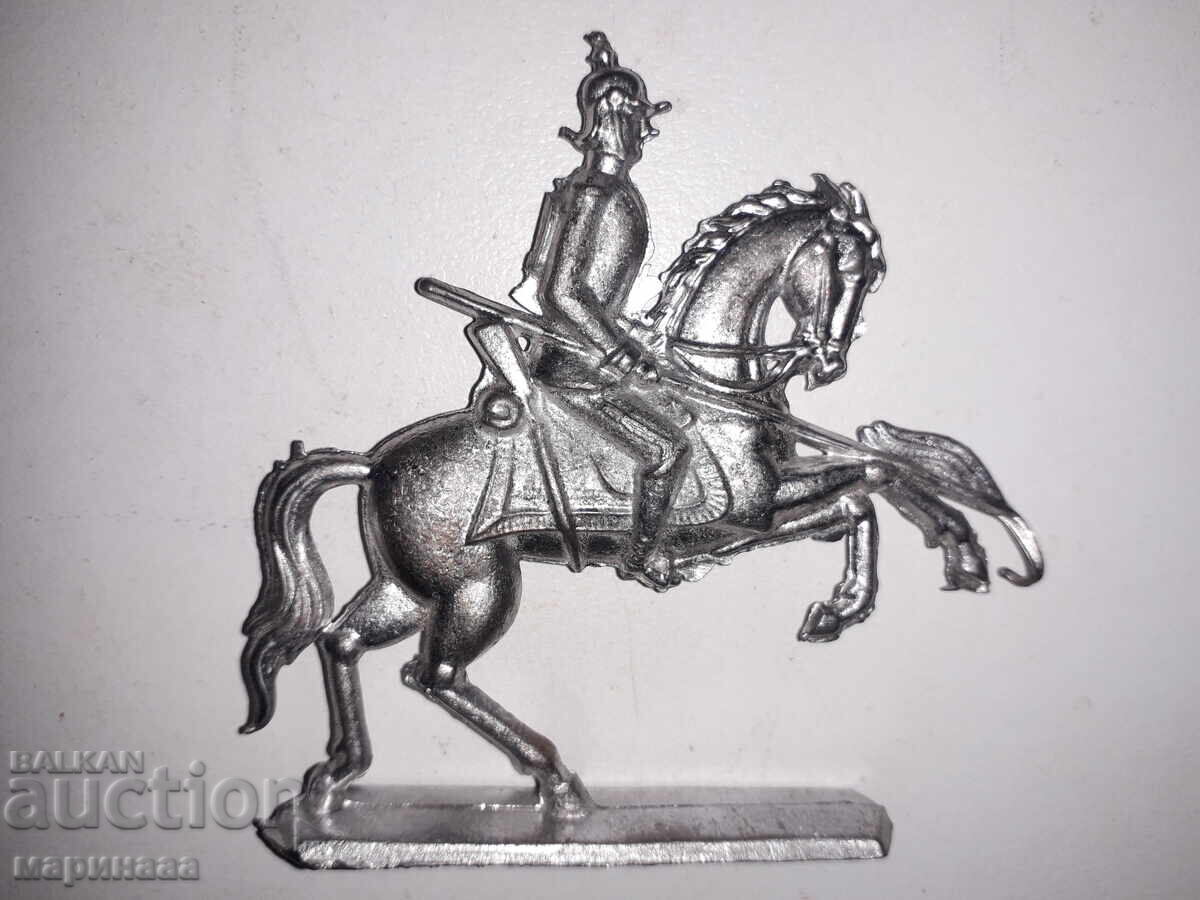 FIGURINĂ. SOLDAT DE PLUMB FIGURINĂ. SOLDAT DE PLUMB