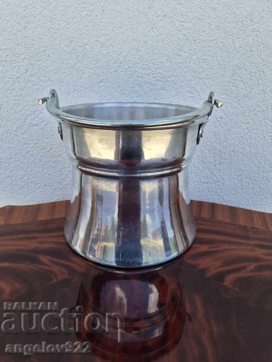 Livrarea Găleată vintage din aluminiu masiv!!!