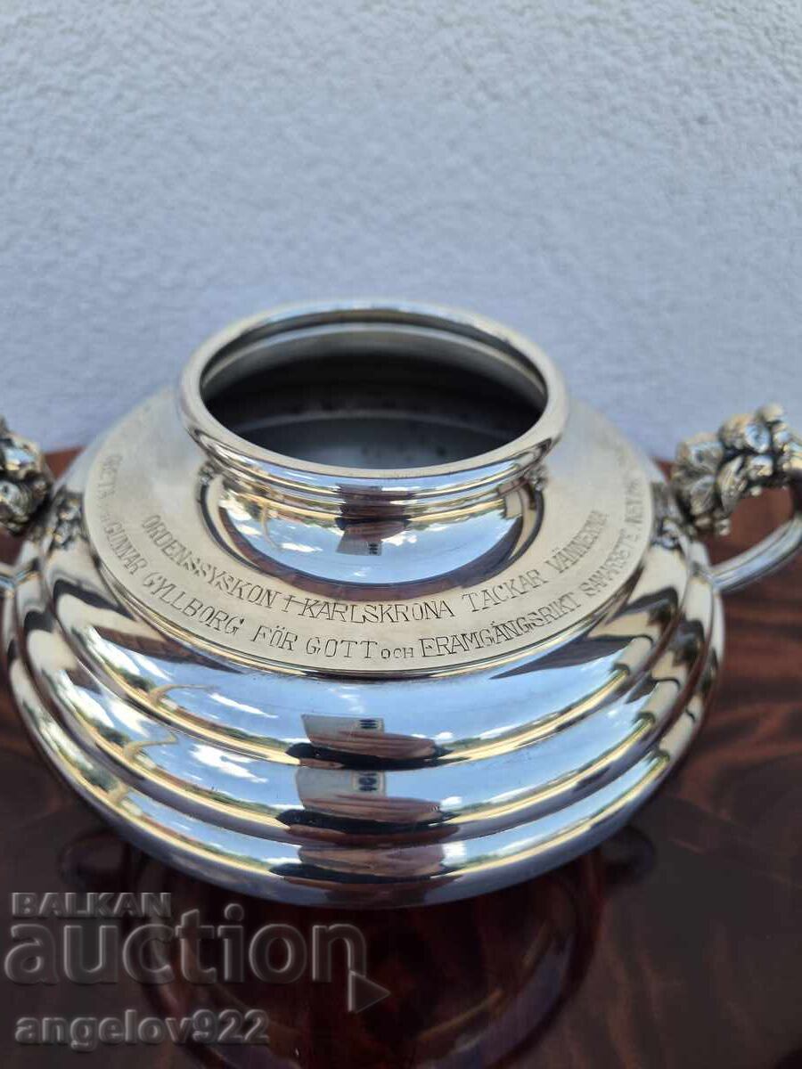 Licitație Recipient metalic vintage!!!