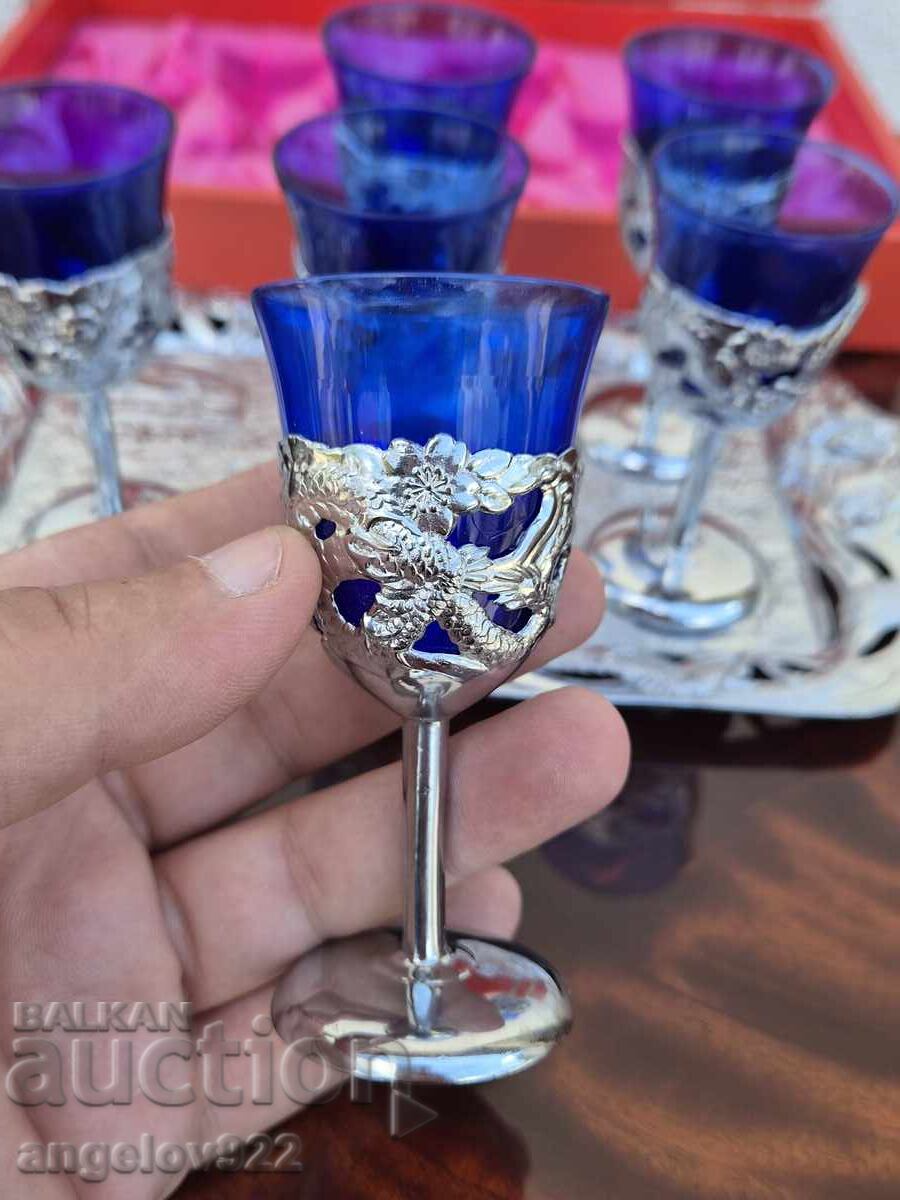 Όμορφο vintage γυάλινο σετ με μεταλλικό περίβλημα!!! με τιμή € 0.01 | 0.02 BGN Όμορφο vintage γυάλινο σετ με μεταλλικό περίβλημα!!! με τιμή € 0.01 | 0.02 BGN