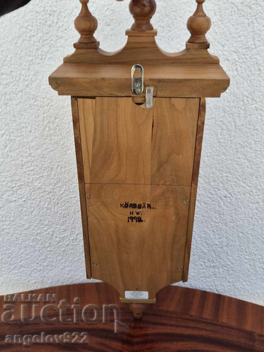 Παράδοση Όμορφο ρολόι τοίχου ΛΕΙΤΟΥΡΓΕΙ