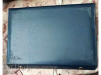 Box with 4 trays for 95 coins of different sizes 40-65 mm