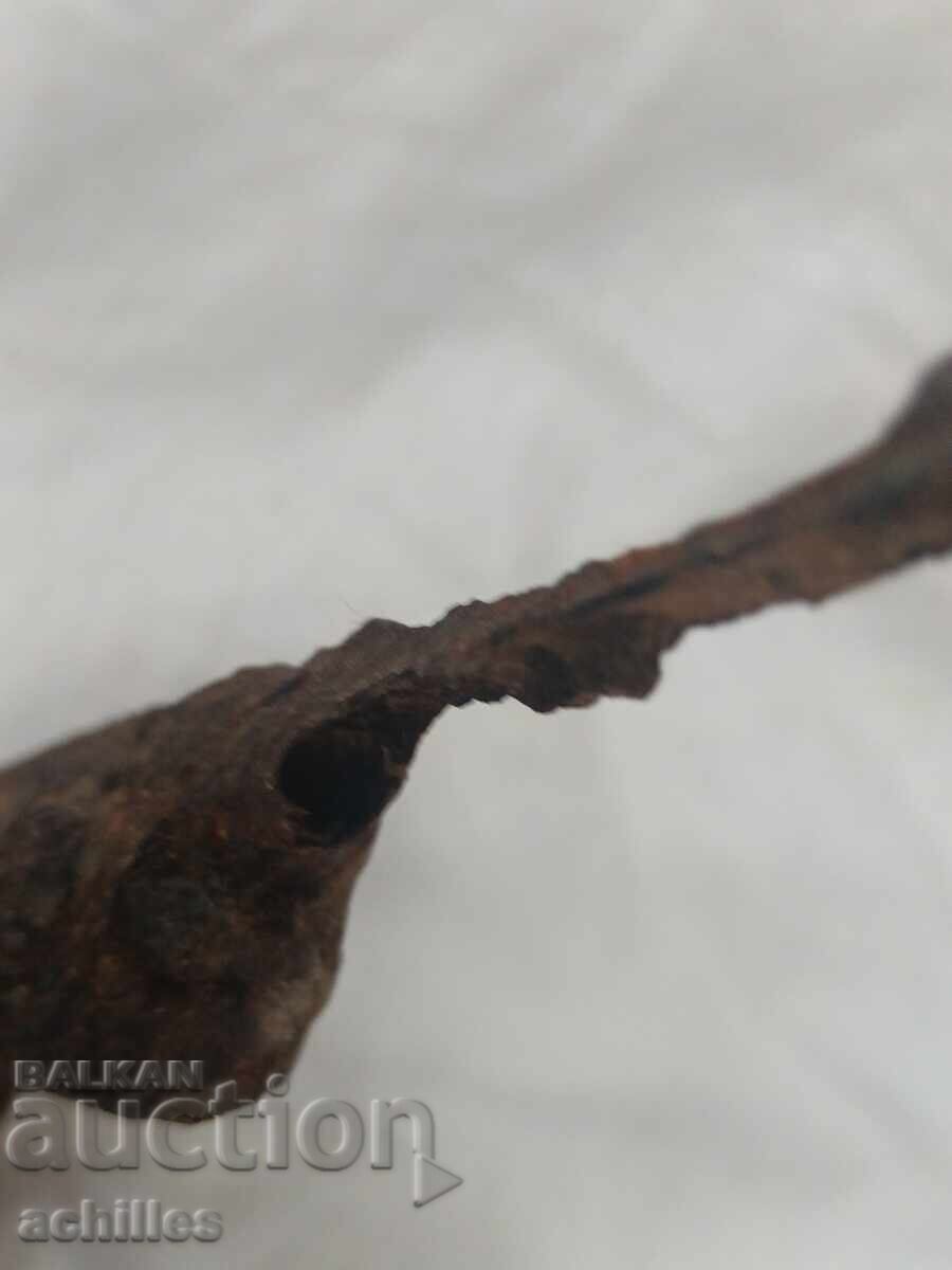 Delivery of Rusty pistol