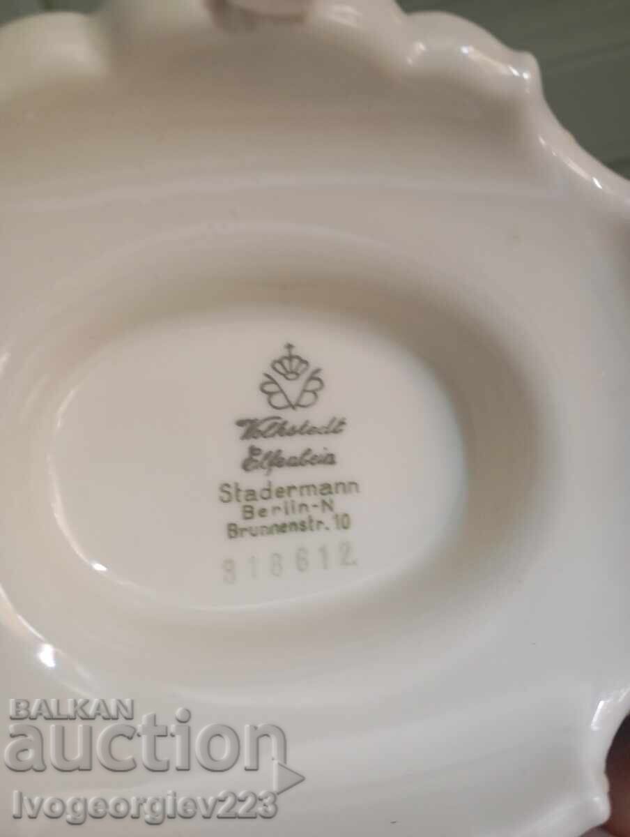 Delivery of Porcelain candle holder