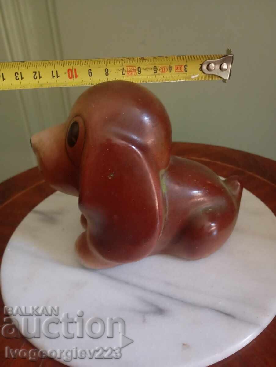 Auction  Porcelain figurine dog