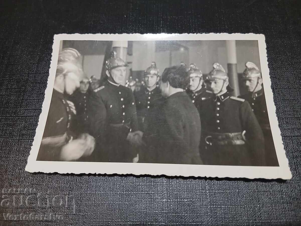 Фотография-Стара снимка-ПОЖАРНА-ПОЖАРНИКАРИ