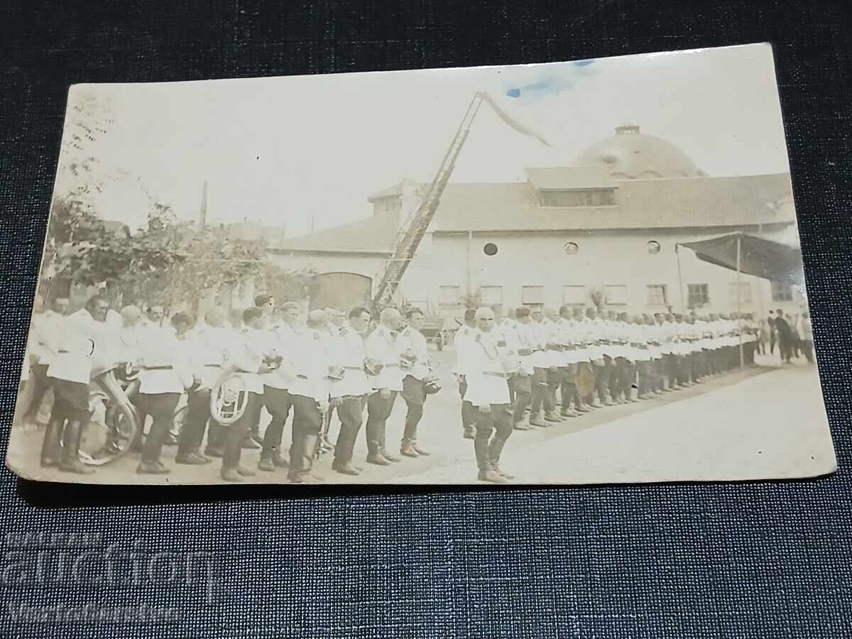 Фотография-Стара снимка-ПОЖАРНА-ПОЖАРНИКАРИ