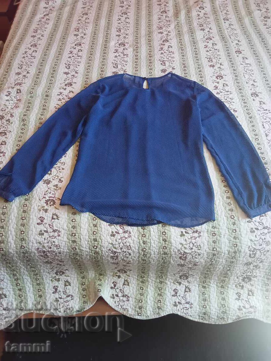 Bluza de dama cu preț € 3.00 | 5.87 BGN Bluza de dama cu preț € 3.00 | 5.87 BGN