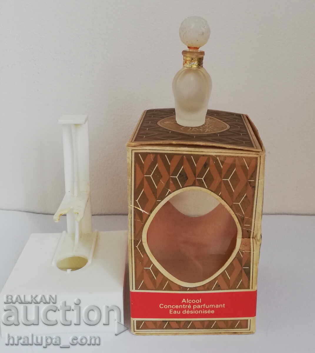Παλιό μπουκάλι με κουτί αρώματος Farouche Nina Ricci - 7