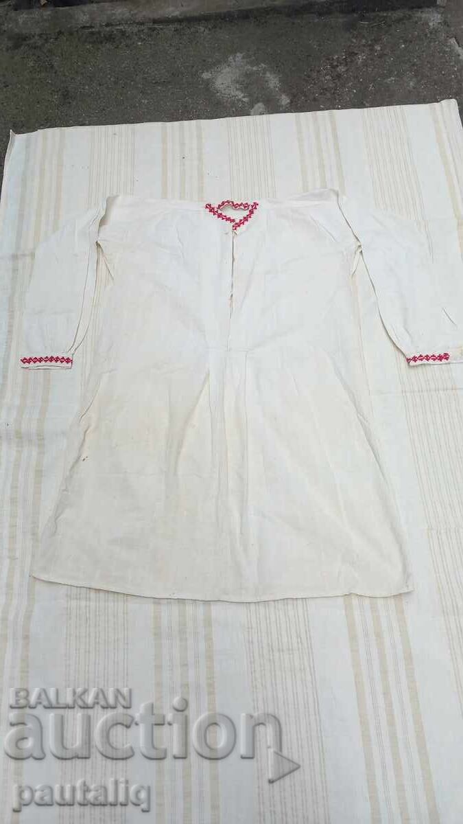 Men's shirt with Kenar embroidery